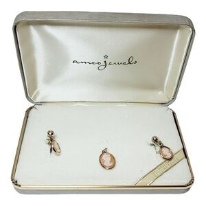 VINTAGE AMCO JEWELS 14K GOLD OVERLAY GEUINE CAMEO PENDANT SCREW BACK EARRING SET